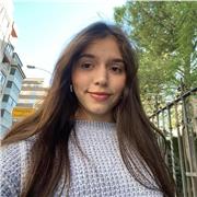 Estudiante y mini maestra para niños de menos de 6 años